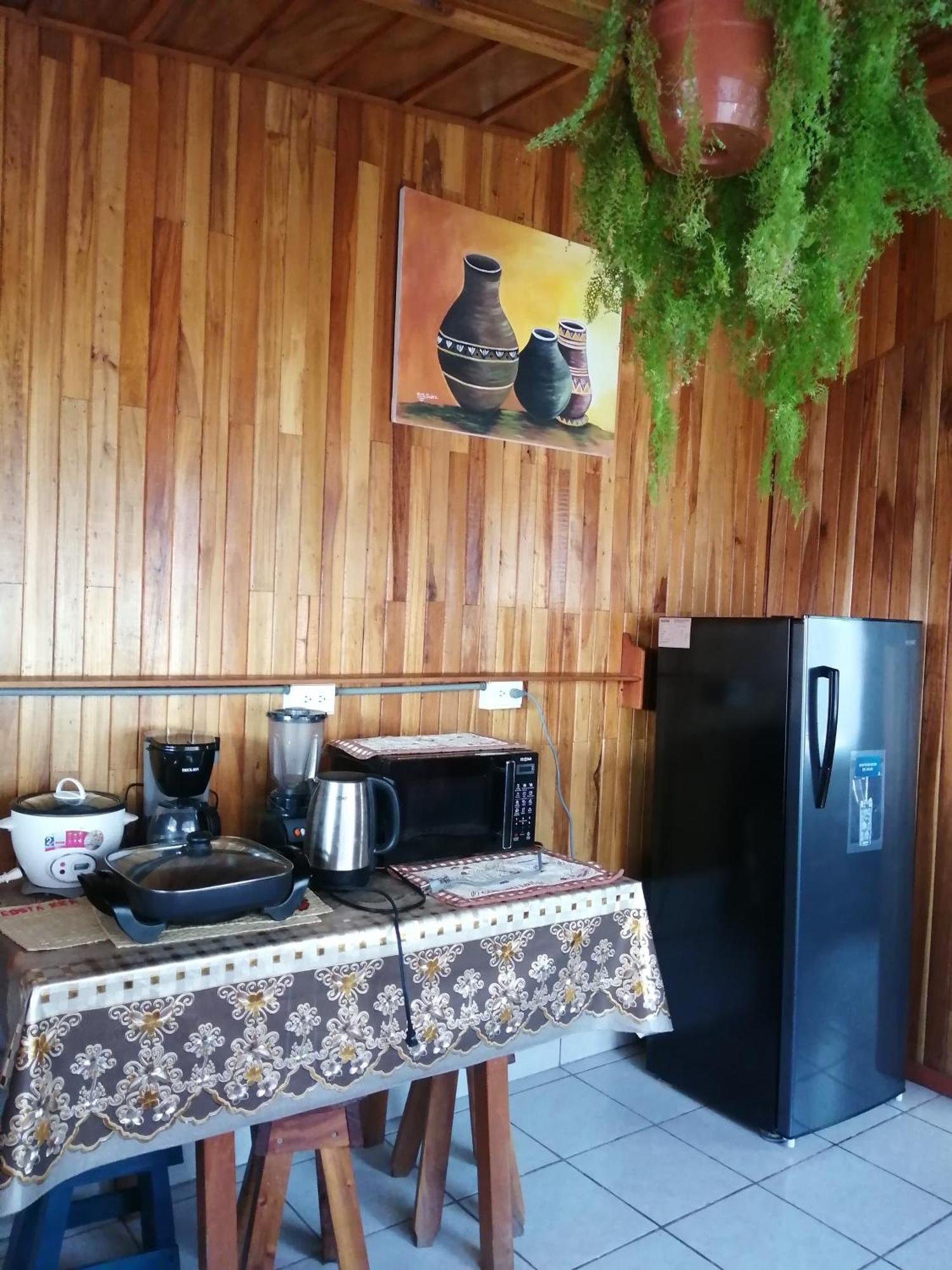 Pension Y Cabinas Colibri B&B Costa Rica Monteverde Zewnętrze zdjęcie